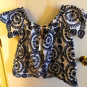 Entro off shoulder top XL navy and white NWT